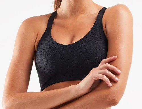 2XU - Women's Aero Medium Impact Bra - Black/Black - Autumn/Winter - 2023 - Image 4
