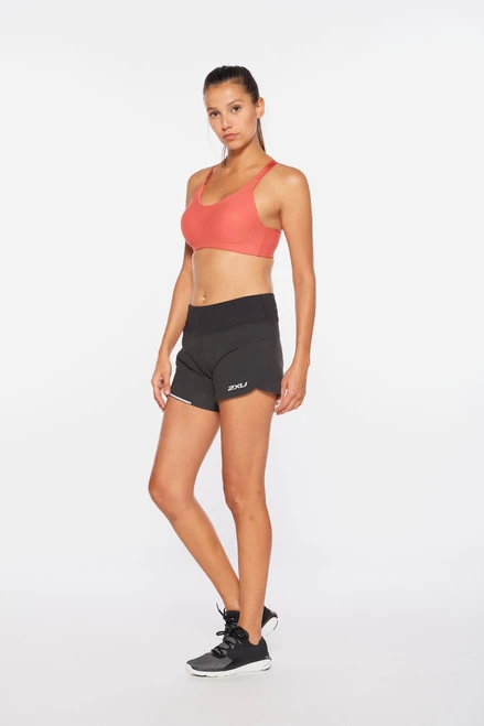 2XU - PERFORM Women's Perforated Medium Impact Bra - Cranberry - Image 6